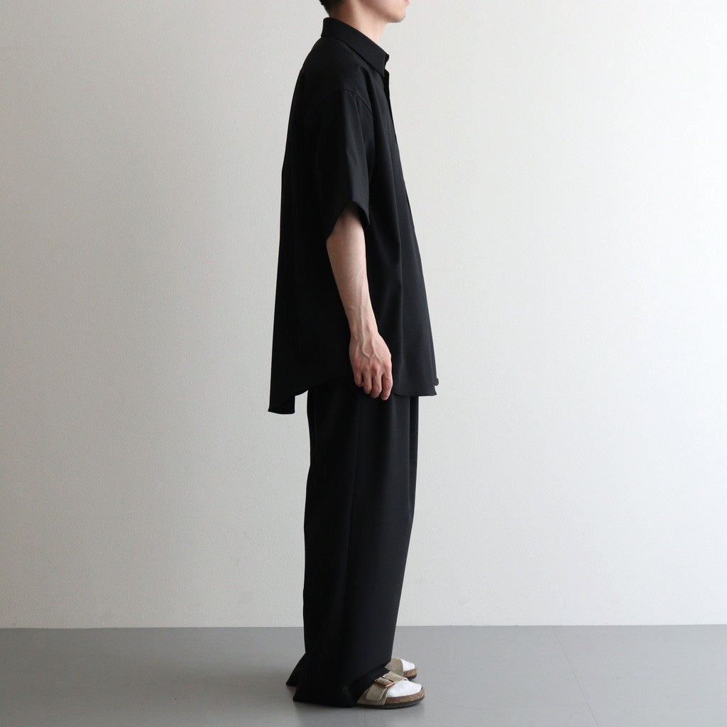 COMFORT FIT S/S SHIRT #BLACK [A25B03SH01B]