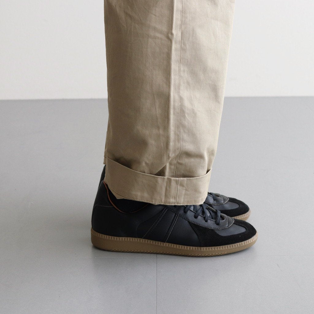 GERMAN MILITARY TRAINER #BLACK [1700L]