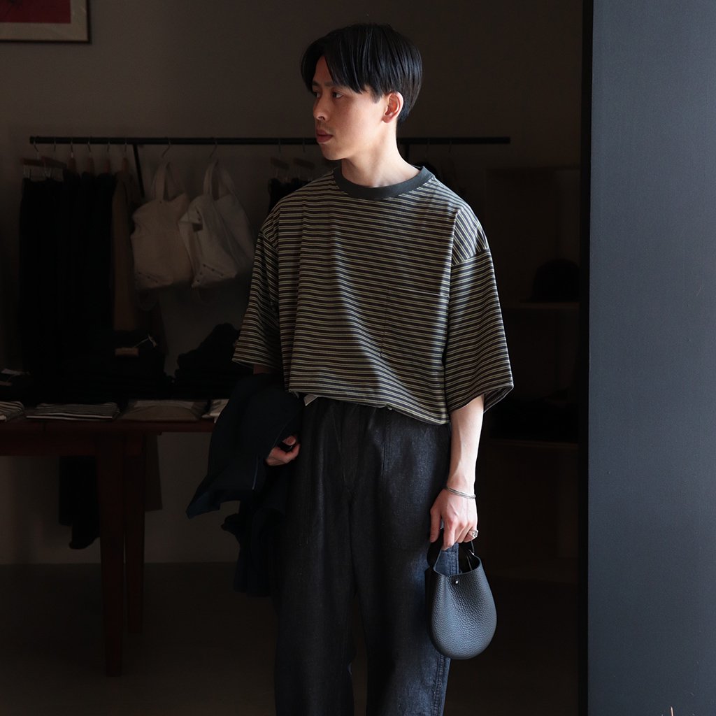 BORDER TEE S/S #CHARCOAL [M23A-15CS01B] _ marka | マーカ – Diffusion